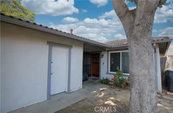 Lompoc, CA 93436,920 N M Place