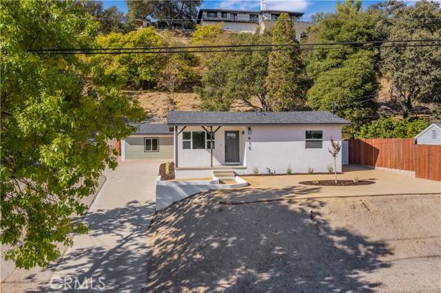 915 Olive Street, Paso Robles, CA 93446