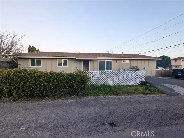 1051 Atlantic City Avenue #B, Grover Beach, CA 93433