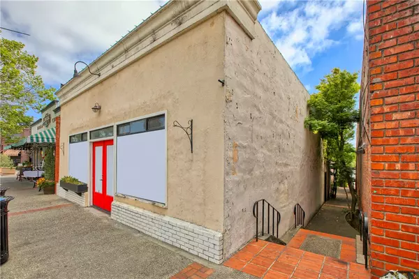 Arroyo Grande, CA 93420,134 E Branch Street