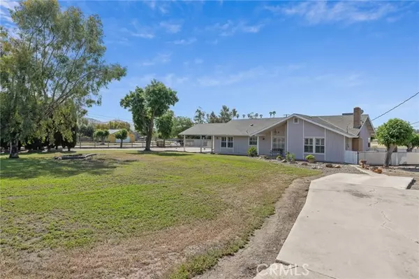 Porterville, CA 93257,141 W Reid Avenue