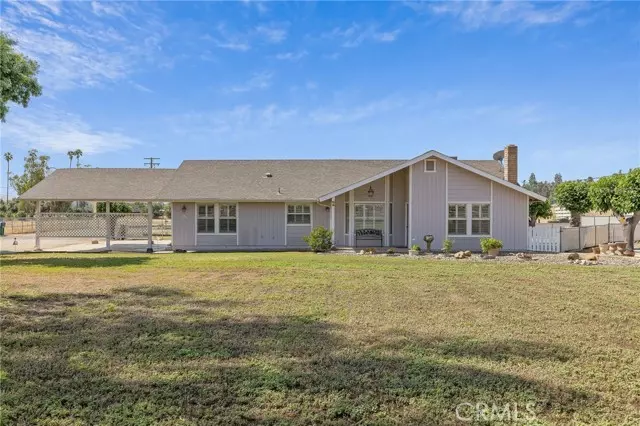 Porterville, CA 93257,141 W Reid Avenue