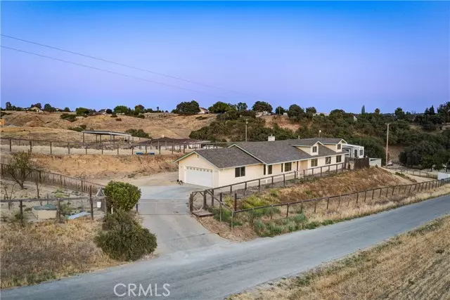 Paso Robles, CA 93446,1690 Buck Way