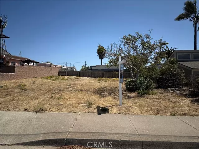 Grover Beach, CA 93433,712 Newport