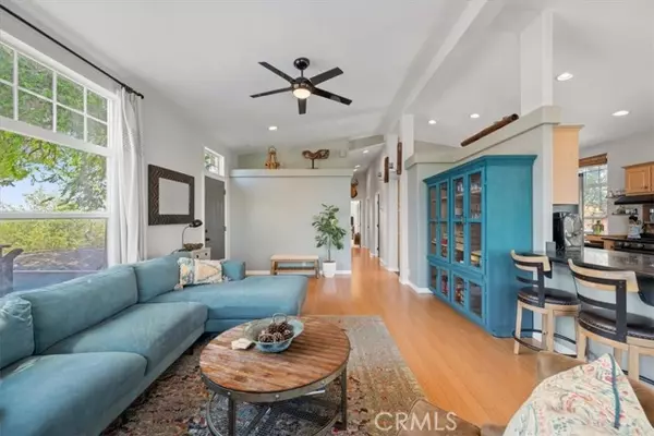 Paso Robles, CA 93446,5990 Sunny Glen