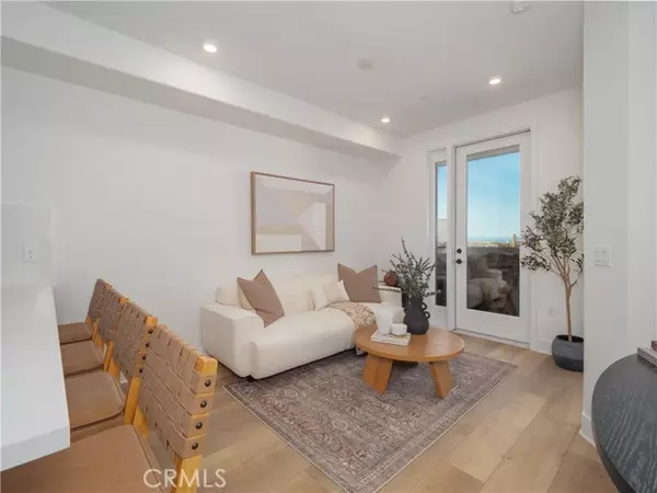 Grover Beach, CA 93433,402 West Grand Avenue #104