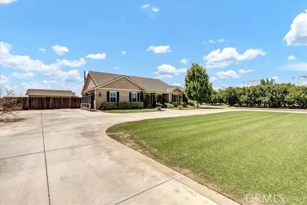 Visalia, CA 93292,28020 Road 148