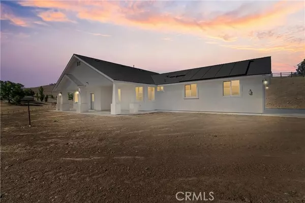 Tehachapi, CA 93561,20381 Pinon Canyon Road