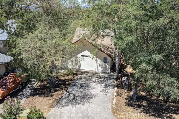 Lake Nacimiento, CA 93446,2513 Shoreline Road