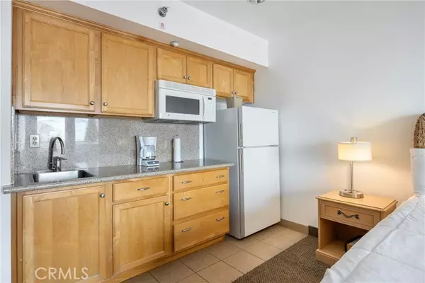 Pismo Beach, CA 93449,198 Main Street #12