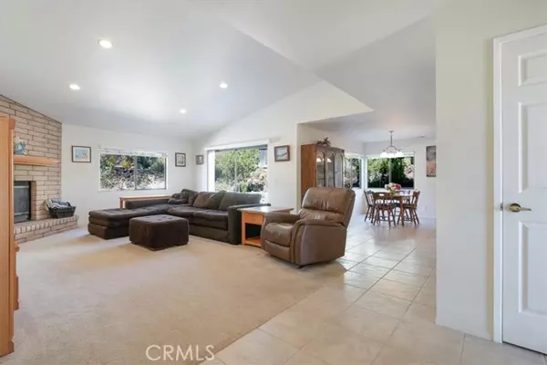 Lompoc, CA 93436,61 Galaxy Way