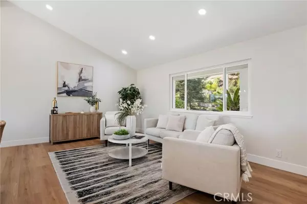 Camarillo, CA 93010,308 Calle Converse