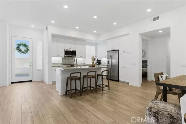 Valencia (santa Clarita), CA 91381,27410 N Merlin Place #101