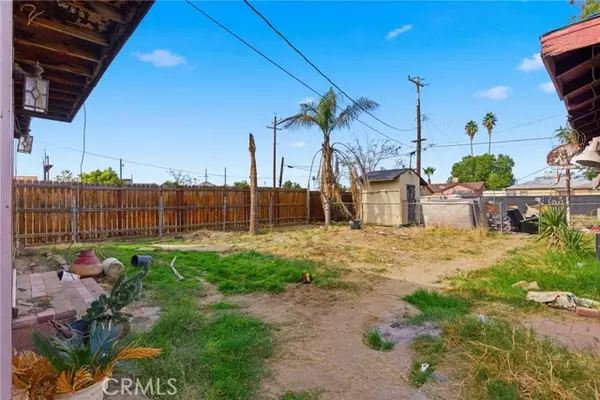 Bakersfield, CA 93307,204 E Brundage