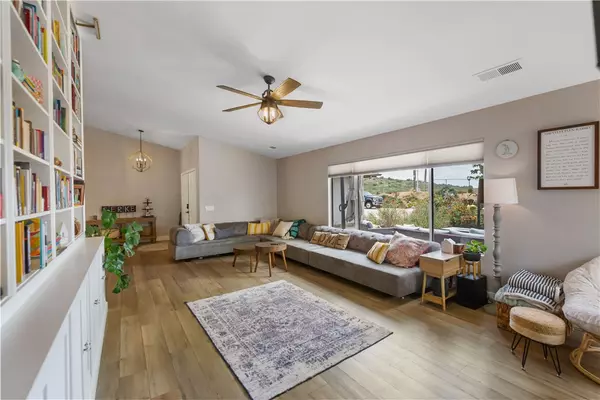 Fallbrook, CA 92028,38064 De Luz Road