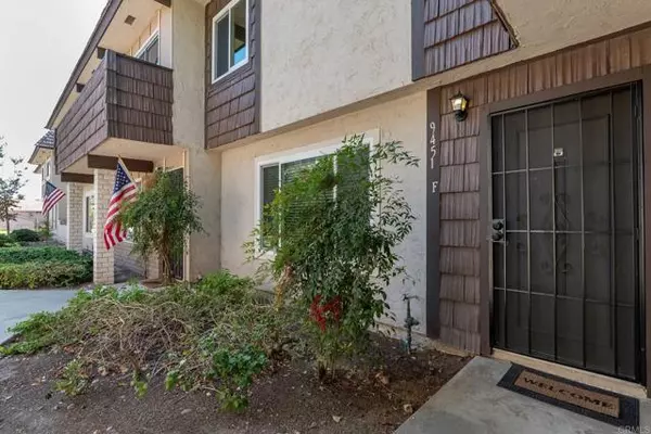 9451 Carlton Oaks Drive #F, Santee, CA 92071
