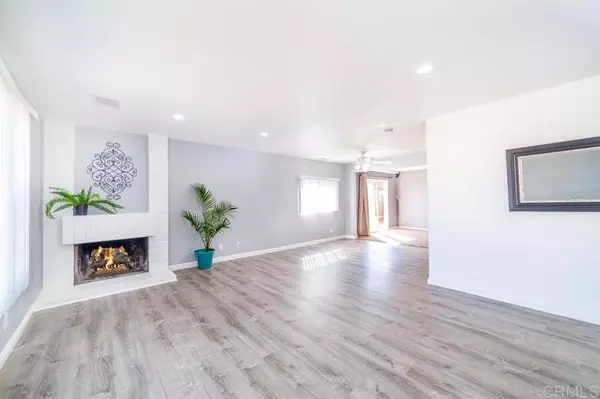 10618 Felix Drive, Santee, CA 92071