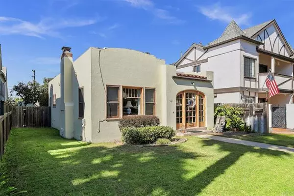 562 E Avenue, Coronado, CA 92118