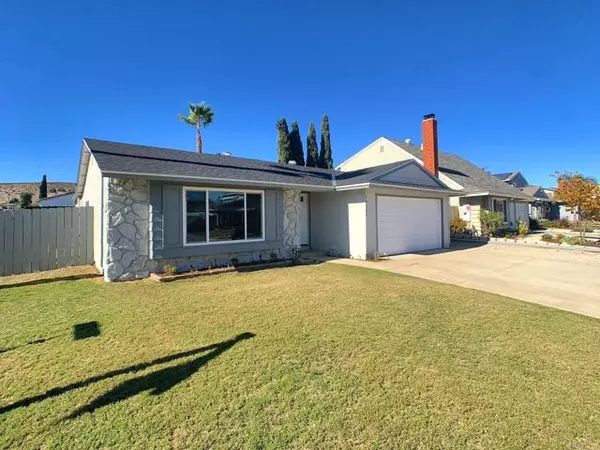 10002 Gem Tree Way, Santee, CA 92071
