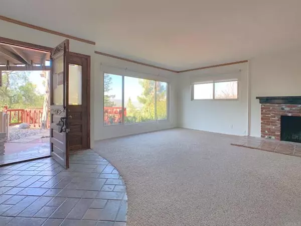 9131 Single Oak Drive, Lakeside, CA 92040