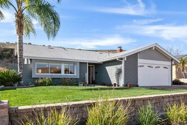 Santee, CA 92071,9922 Via Francis