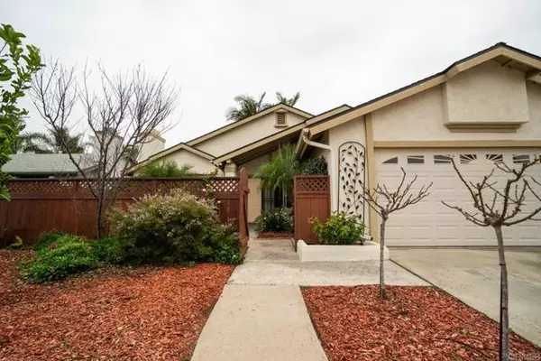 9699 Follett Drive, Santee, CA 92071