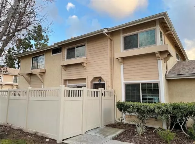 Santee, CA 92071,8842 Tamberly Ct. #C