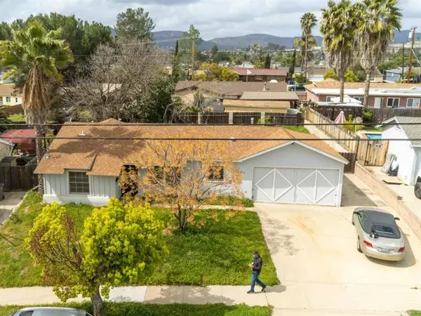 9518 Domer Rd, Santee, CA 92071