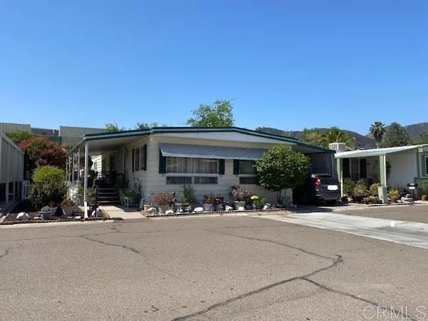 8301 Mission Gorge Rd #204, Santee, CA 92071