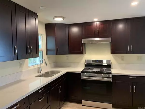 8301 Mission Gorge Rd #98, Santee, CA 92071