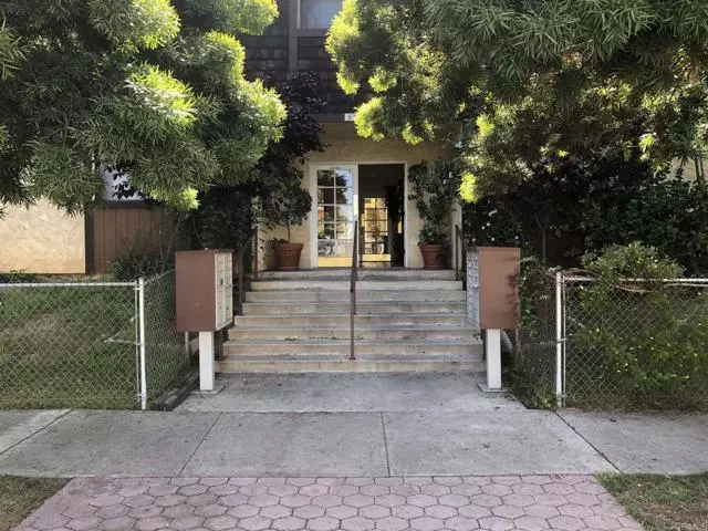 Imperial Beach, CA 91932,634 8th Street #14