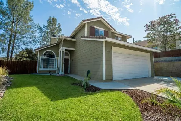 2406 Hialeah Ln, Alpine, CA 91901