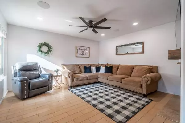 2142 Alpine Glen Place, Alpine, CA 91901