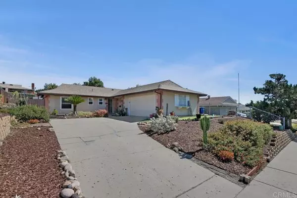 9767 Halberns Boulevard, Santee, CA 92071