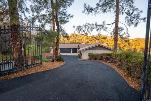 3142 Via Viejas, Alpine, CA 91901