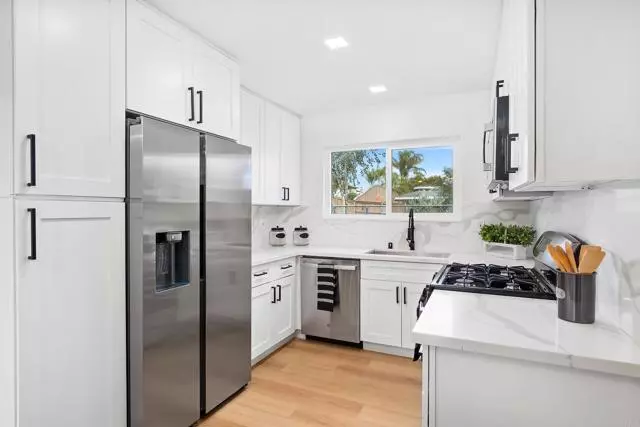 Lakeside, CA 92040,13226 Saddle Ridge Road