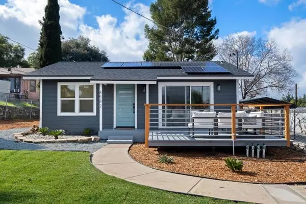 8582 Atlas View Drive, Santee, CA 92071