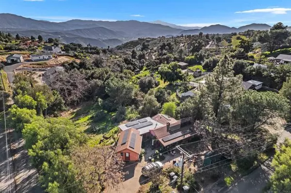 401 Alpine Heights Road, Alpine, CA 91901