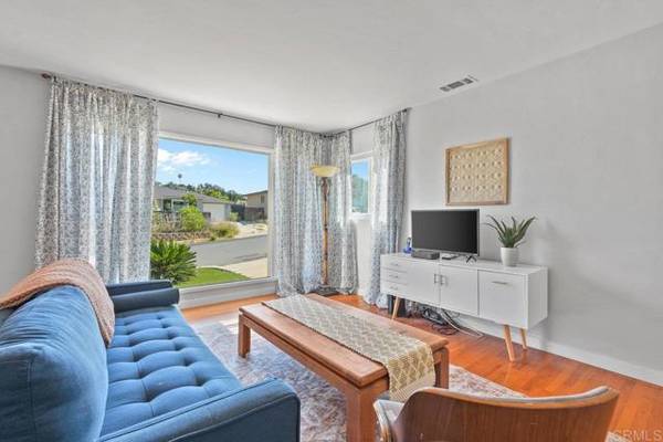 4160 Vista Grande Drive, San Diego, CA 92115
