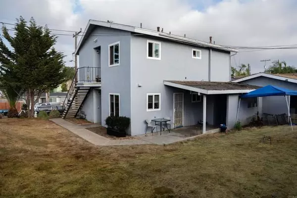 Imperial Beach, CA 91932,556 8th S Street