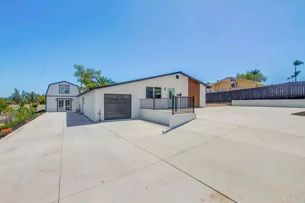 628 Galaxy Drive, Vista, CA 92083