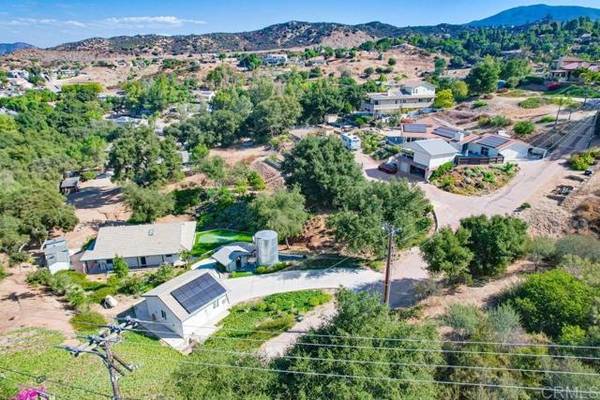 582 S Grade Road, Alpine, CA 91901