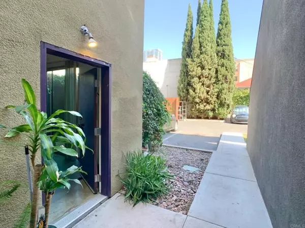 908 G Street #13, San Diego, CA 92101