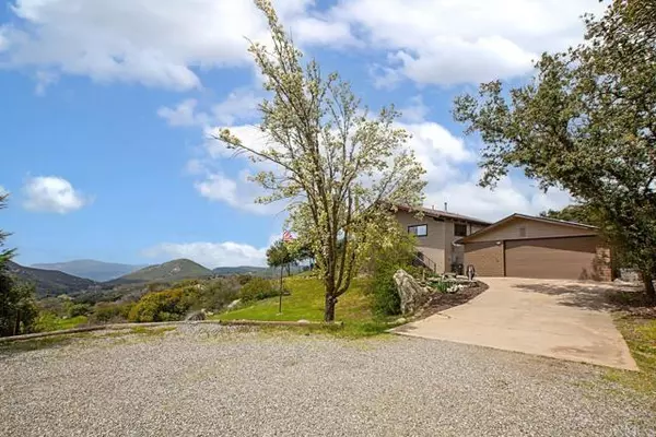 Descanso, CA 91916,10525 BOULDER CREEK Road