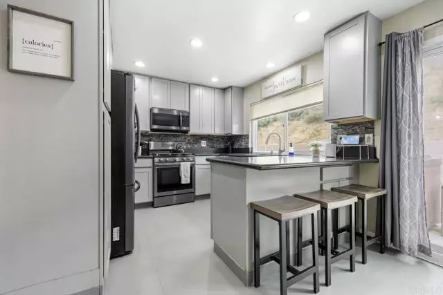 Spring Valley, CA 91977,8115 Cacus