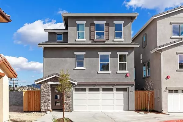 8572 Vista Azul Pl, Lemon Grove, CA 91945