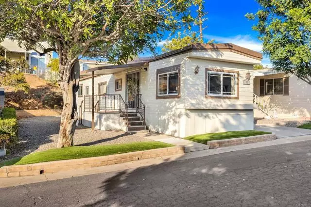 Chula Vista, CA 91911,121 Orange Avenue #SPC 67