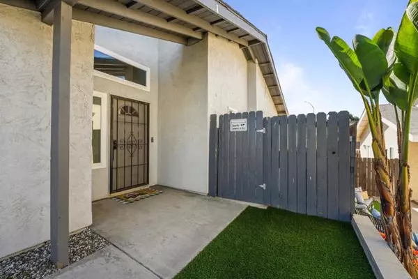San Ysidro (san Diego), CA 92173,3903 Via Del Bardo