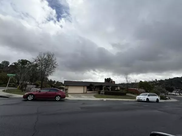 1023 Glenhill Rd, El Cajon, CA 92020