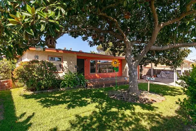 Lemon Grove, CA 91945,8590 Palm St